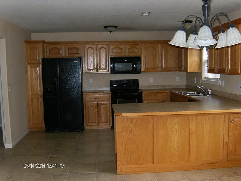 22857 Honeysuckle Rd — Photo 6