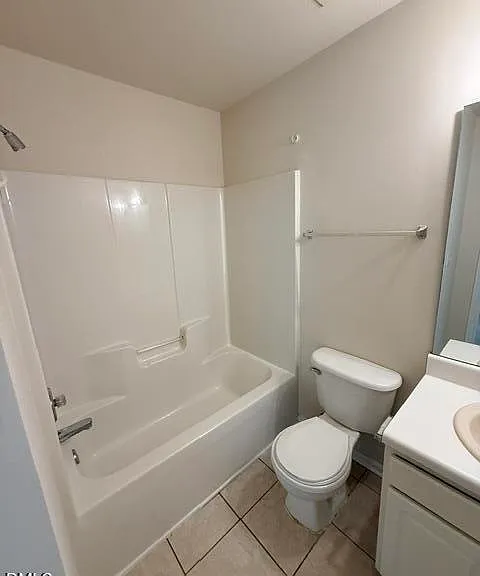 204 Caraleigh Ct — Photo 30