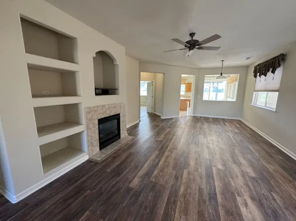 395 Royal Troon Dr, Dayton, NV 89403