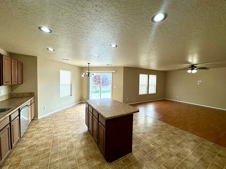 28 N Zion Park Dr — Photo 7