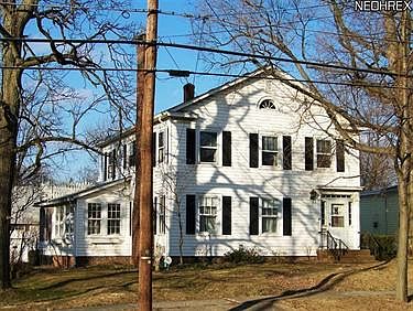 1st image of 513 E Washington St