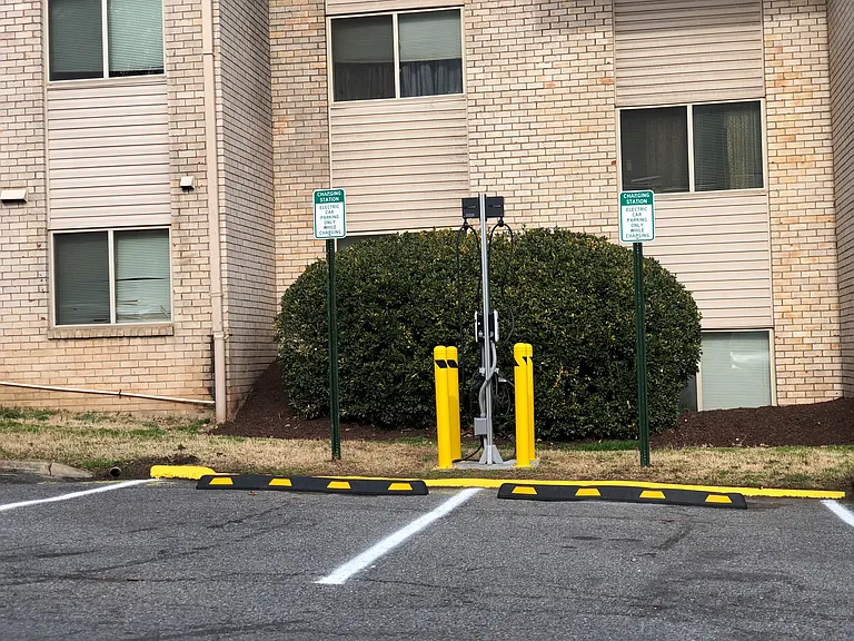 Calvert Hall Apartments — Photo 22