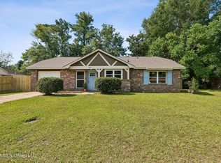 1401 Timberlane Rd, Gautier, MS 39553