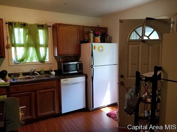 2nd image of 1904 E Cornell Ave