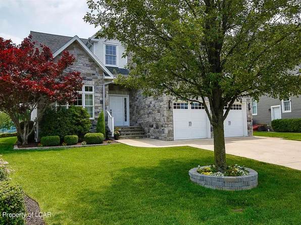 8 River Shores Ct, West Pittston, PA 18643