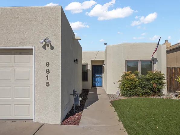 9815 Amigante Dr NE, Albuquerque, NM 87111