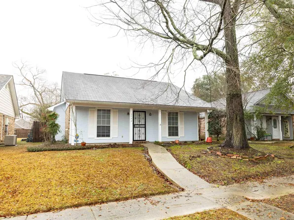3742 Byrd Dr, Baton Rouge, LA 70814