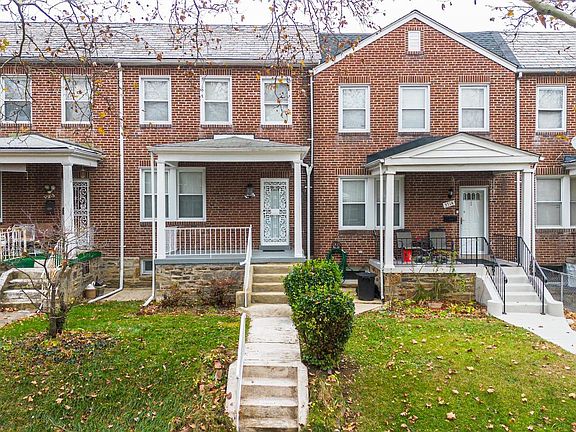 2nd image of 3716 Columbus Dr