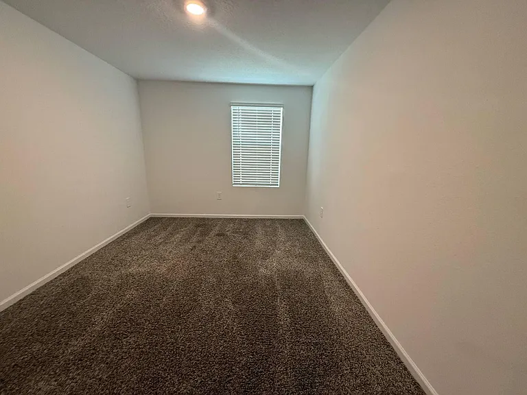 65183 Forest Glen Ln — Photo 32