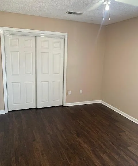 15874 S Sanderland Ave #D — Photo 7