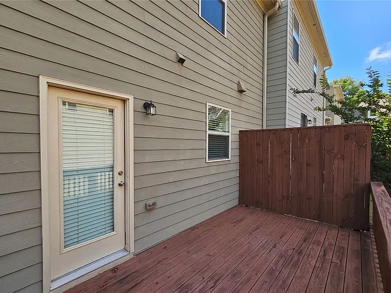1640 Coasta Way — Photo 26
