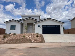 583 N Staci Dr, Hurricane, UT 84737