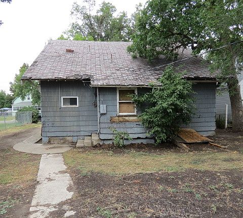 3rd image of 618 6th Ave S