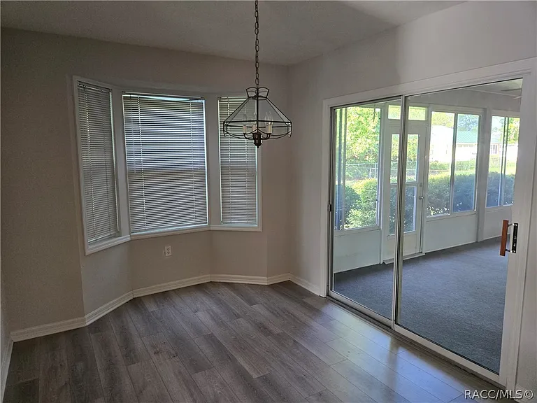 8288 W Barry Ct — Photo 5