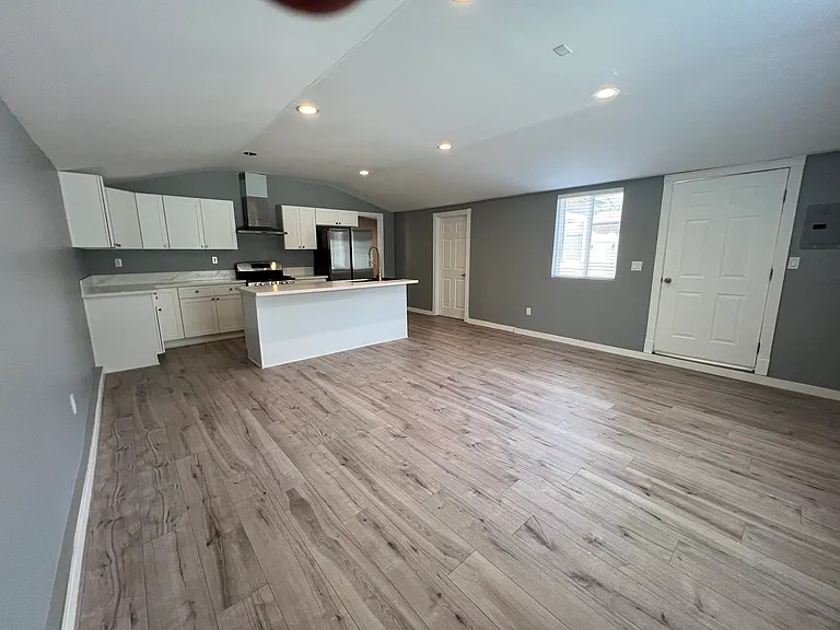1809 Bonita Ave #1809 — Photo 8