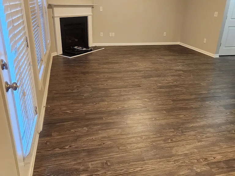 2104 Caswell Cir — Photo 6