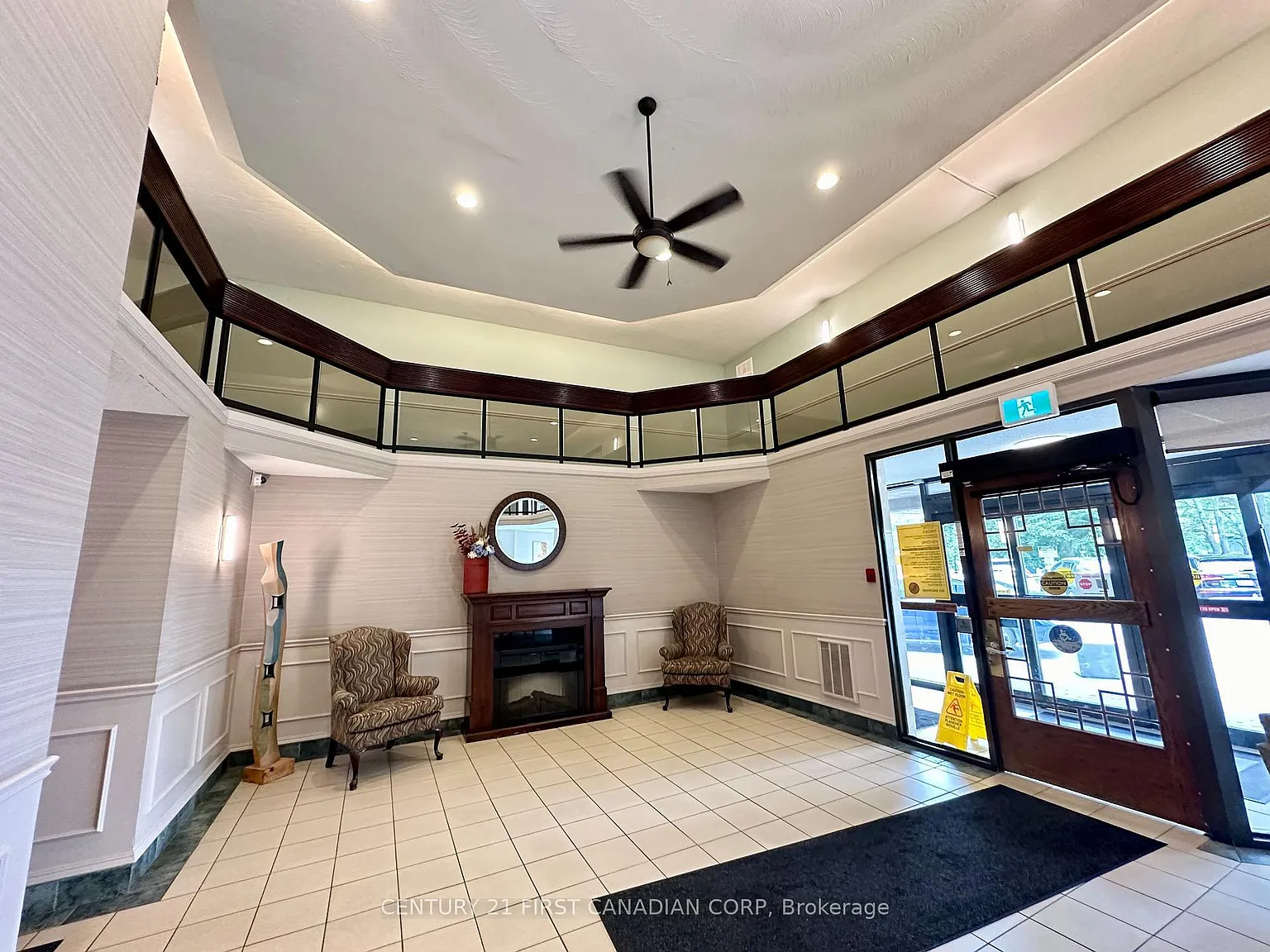 2 bed, $1,900 — Photo 3