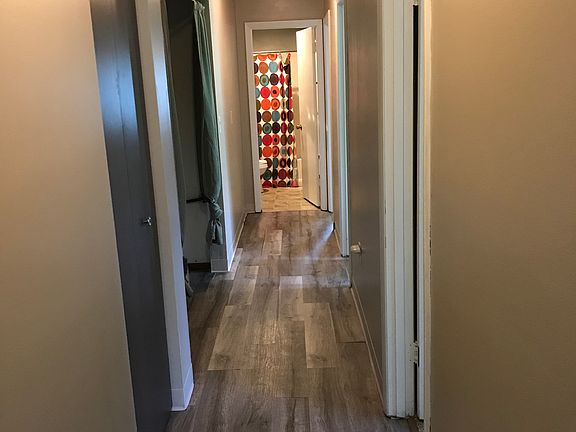 3rd image of 2205 Wilkinson Ave