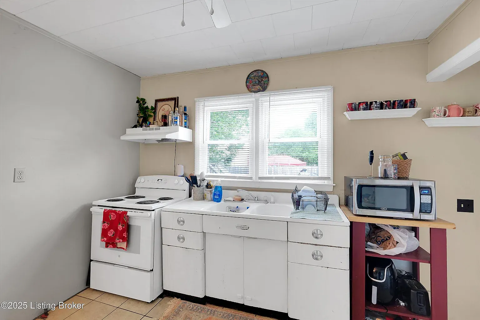 3 bed, $1,250 — Photo 4
