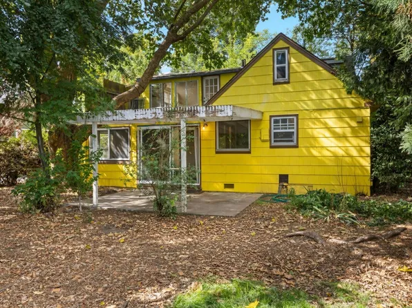 111 Elm St, Medford, OR 97501