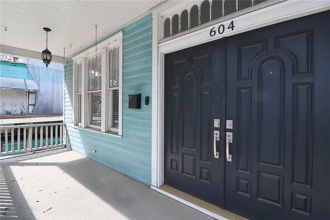 2 bed, 1424 sqft, $2,200 — Photo 3