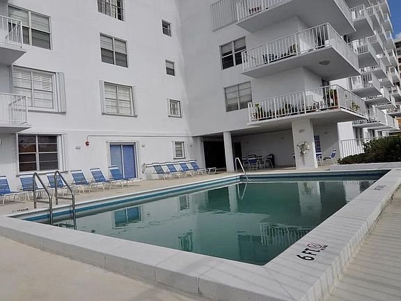 5th image of 2829 Indian Creek Dr APT 1008