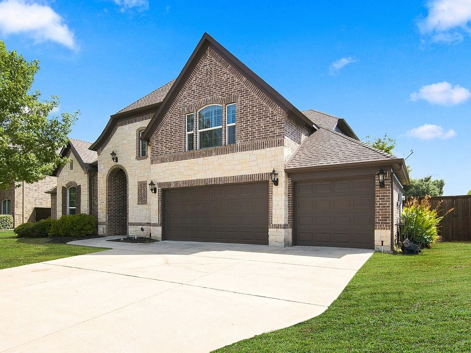1st image of 3208 Paradise Ln