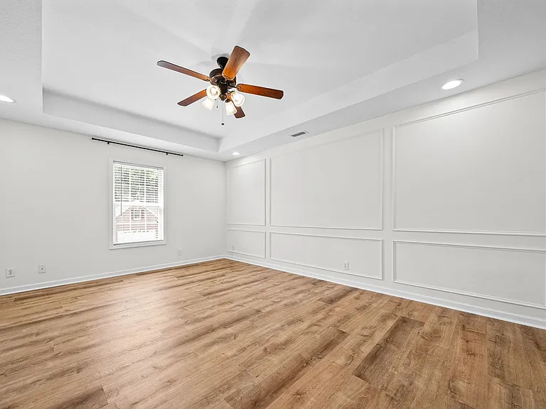 3569 Southwood Dr — Photo 20
