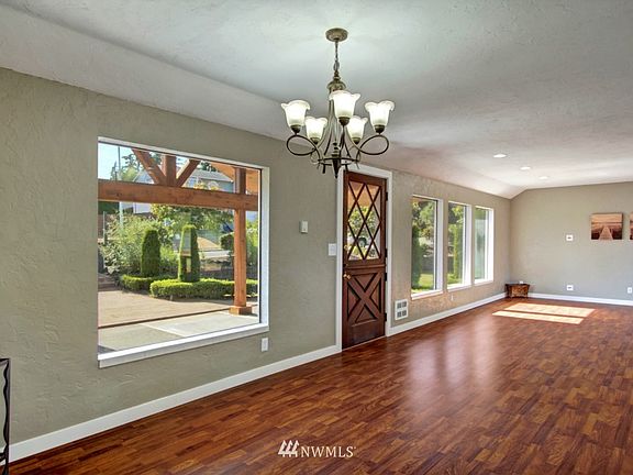 3rd image of 27711 Bayview Ln.