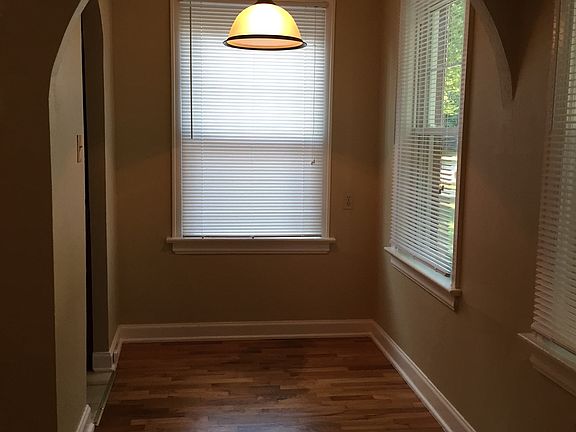 5th image of 327 W Jewell Ave