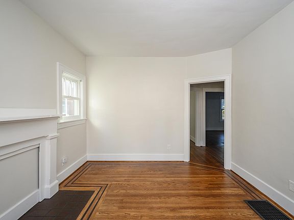 4th image of 816 Fetter Ave