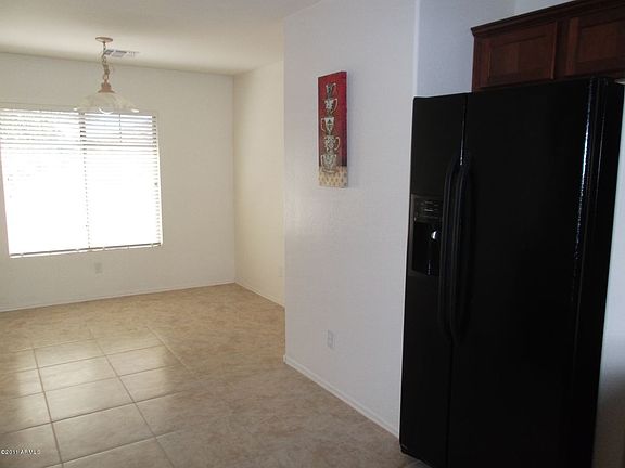 5th image of 4598 E Alamo St