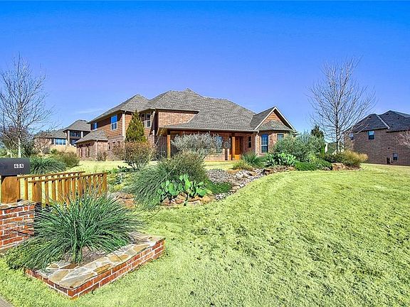 2nd image of 404 Barranca Trl