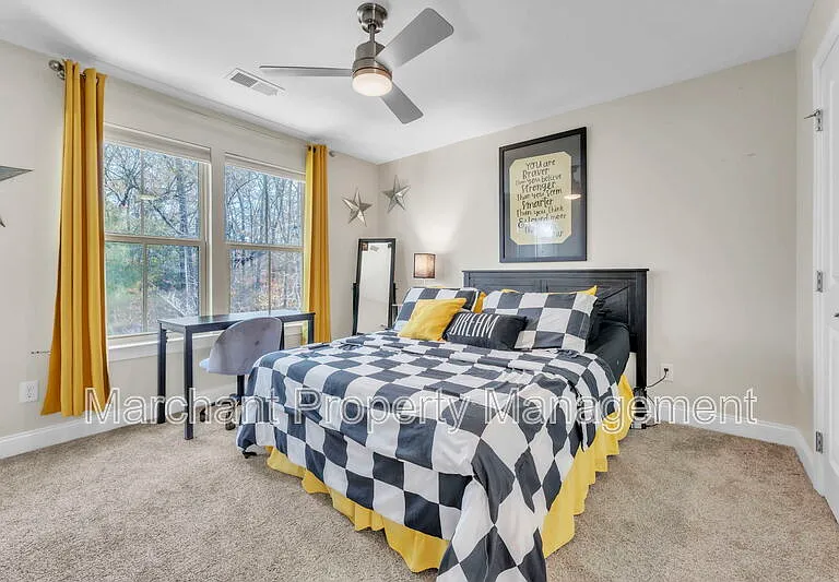 4 Woodland Chase Ct — Photo 38