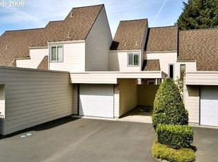 381 NE Village Squire Ave UNIT 6, Gresham, OR 97030
