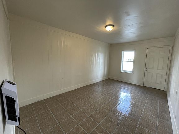 2nd image of 109 Washington Ave