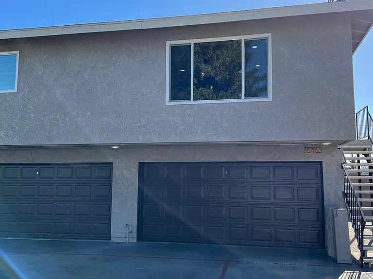 16463 Woodruff Ave — Photo 2