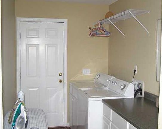 4th image of 7094 Calle De Narvaez
