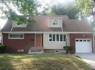 45 Chadwick Rd, Teaneck, NJ 07666