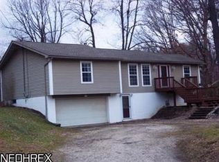 406 Carruthers Rd, Tallmadge, OH 44278
