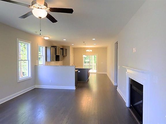 4th image of 184 Hawkesburg Dr #46