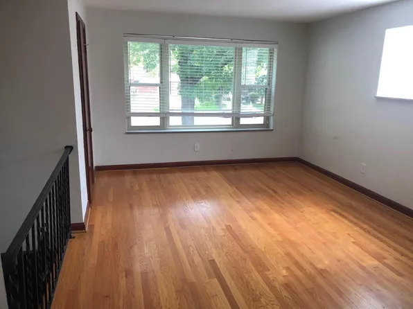 5327 Jamieson Ave, Saint Louis, MO 63109