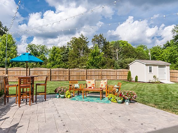 4th image of 8268 Quailfield Ct