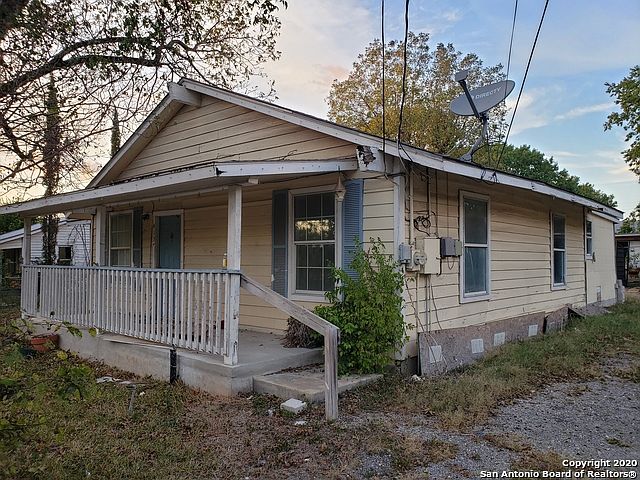 1st image of 413 Agnes Dr