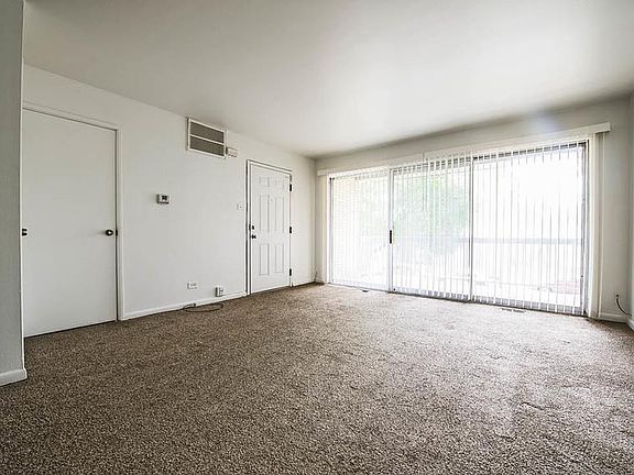 2nd image of 13905 S Clark St #Wait1b