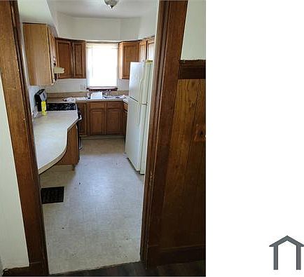 3rd image of 406 Royal Ave