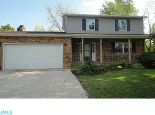 9101 Alkire Rd, Grove City, OH 43123