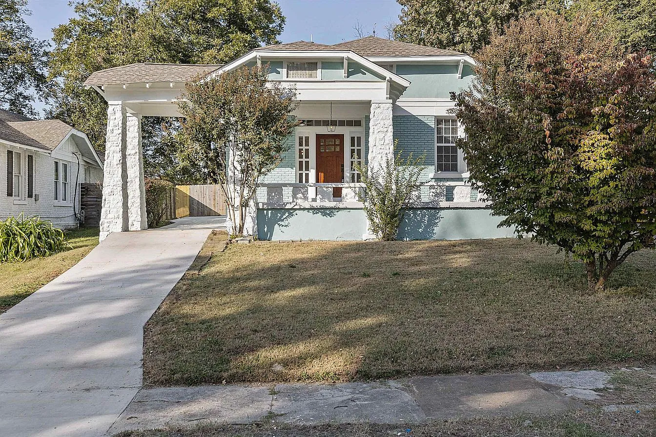 4 bed, 2.5 bath, $2,195 — Photo 1