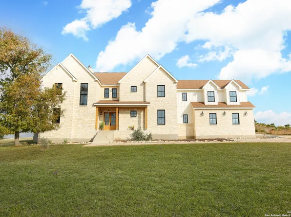 27 Joshua Creek Circle, Comfort, TX 78013