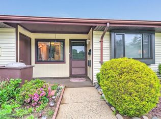 81 Amberly Dr UNIT C, Manalapan, NJ